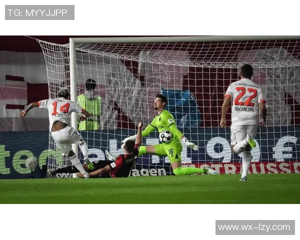 拜仁vs葡萄牙体育:凯恩、奥利塞、卡尔首发,阿方索候补