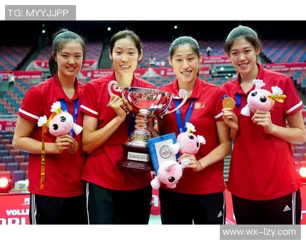 朱婷又一老队友有喜了!33岁女排奥运冠军宣告怀孕,工作家庭双丰收